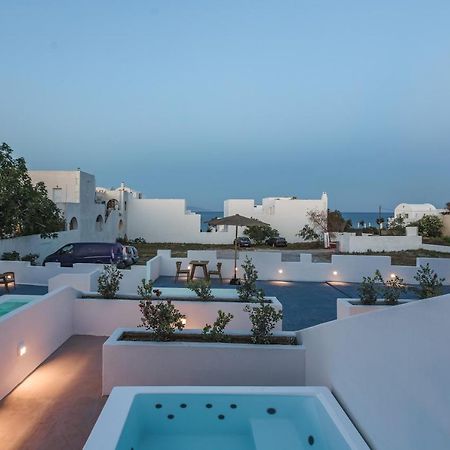 Voca Hotel & Suites Kamári Extérieur photo