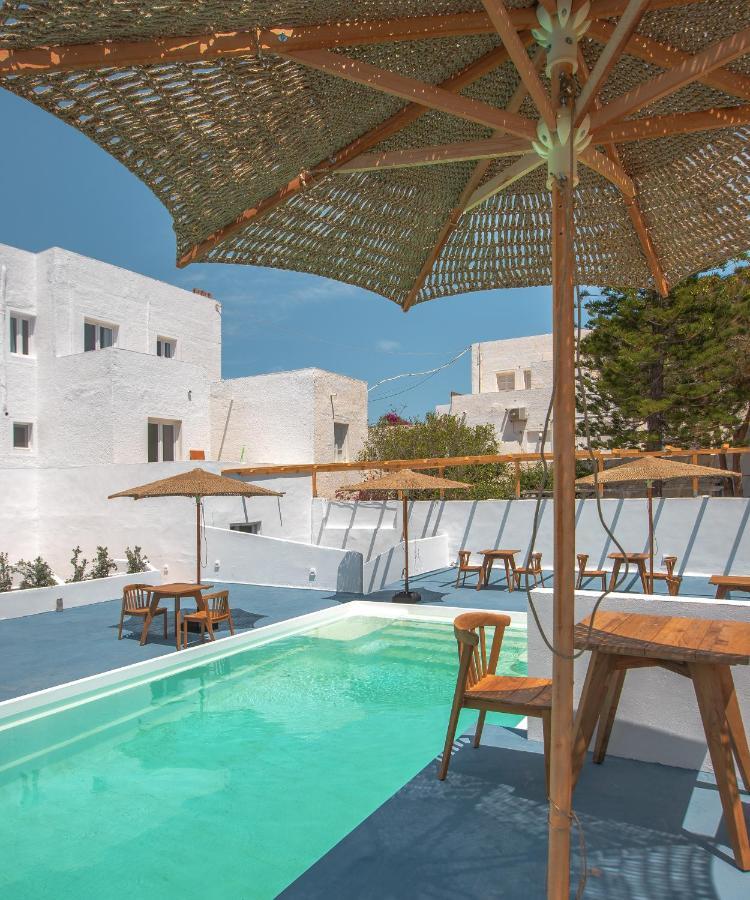 Voca Hotel & Suites Kamári Extérieur photo