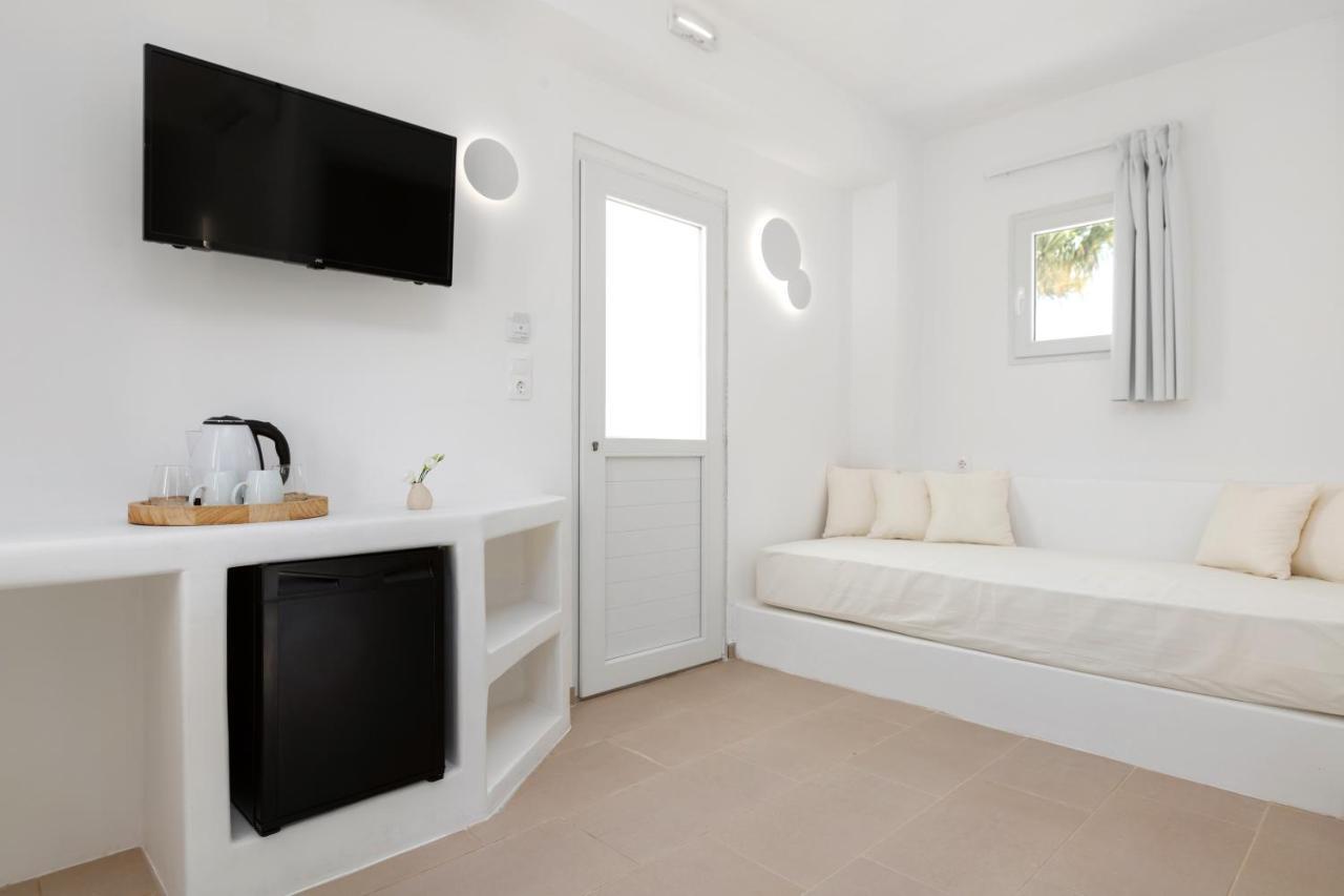 Voca Hotel & Suites Kamári Extérieur photo