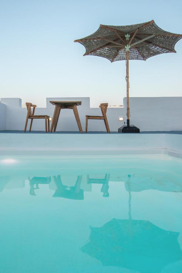 Voca Hotel & Suites Kamári Extérieur photo
