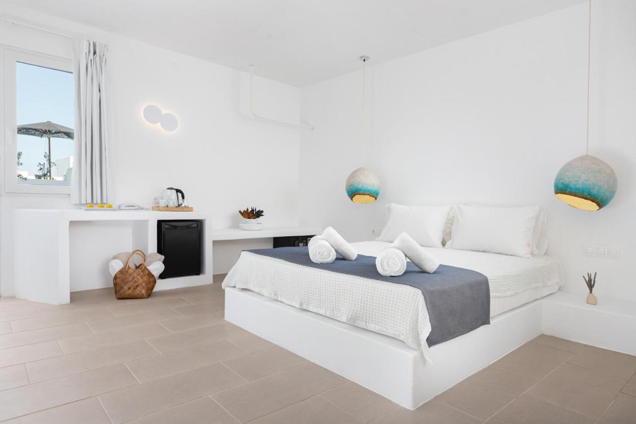 Voca Hotel & Suites Kamári Extérieur photo